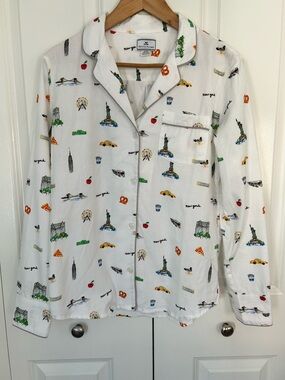 Petite Plume Pajama Top Womens XS NYC Print  Cotton